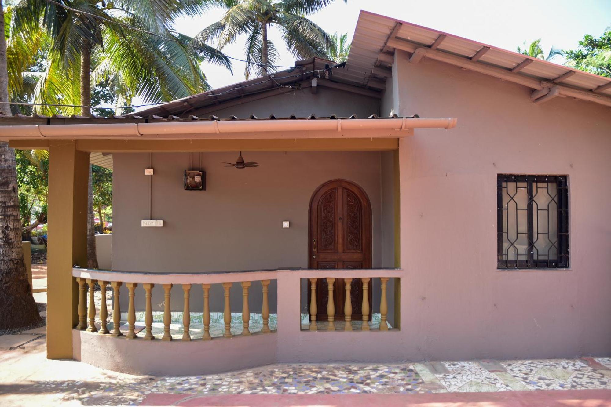 Valerys Nest Bogmalo - Private Villa Near The Beach And Dabolim Airport Exterior photo